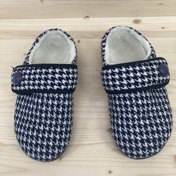 Vionic Womens Carlin Size 6 Supportive Orthoic Slippers Houndstooth Faux Fur - Picture 4 of 9